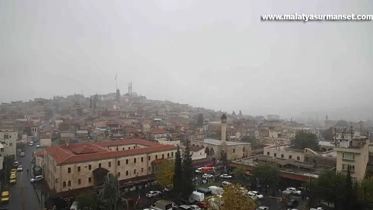 Gaziantep'te sis etkisini sürdürüyor