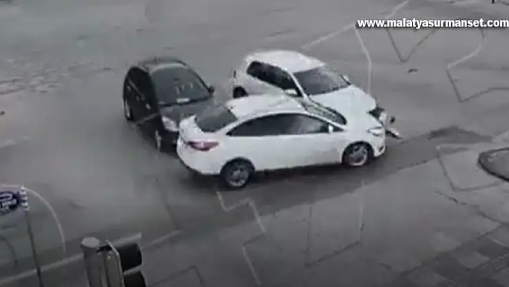 Gaziantep'te trafik kazaları kameralara yansıdı