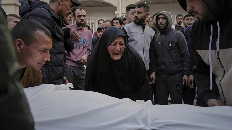 Gazze'de şehit sayısı 51 bin 201'e yükseldi