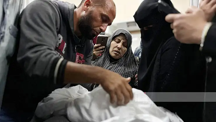 Gazze'de şehit sayısı 53 bini aştı