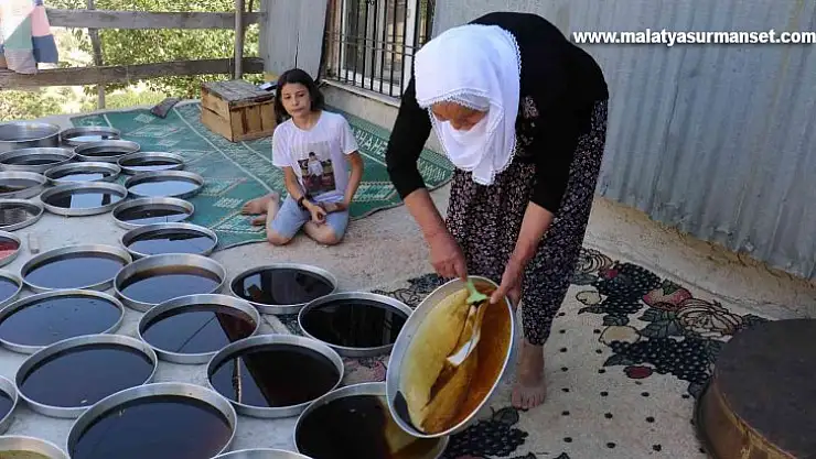 Gelin kaynana pekmez üretip satıyor