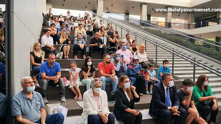 Genç piyanistlerin piyano dinletisi büyük beğeni gördü