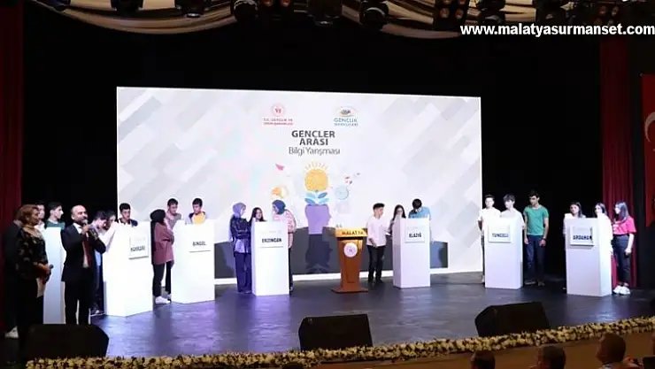 Gençler bilgide yarışıyor