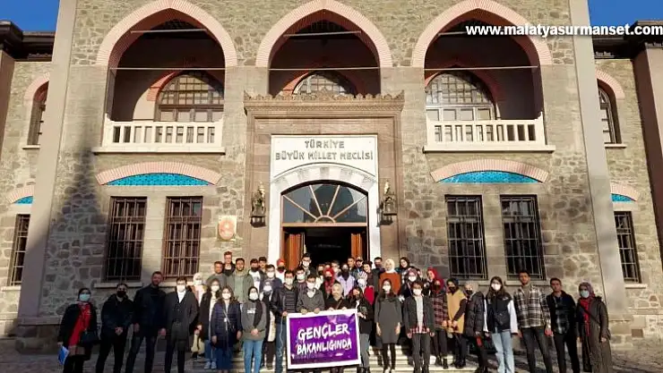 Gençler kültürel gezide