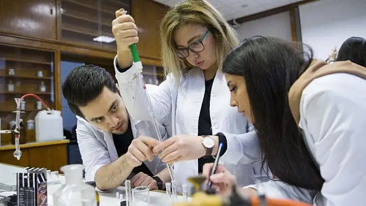 Gençlerin yüzde 87'si dünyayı güzelleştirme sorumluluğuna sahip