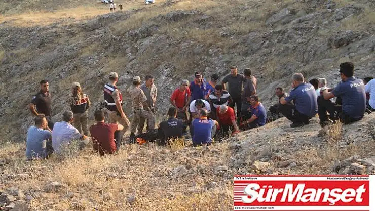 Girdikleri mağarada mahsur kalan TV ekibine ulaşıldı