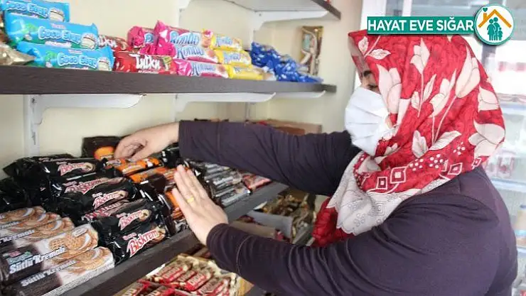 Gizli hayırsever bayram öncesi bakkal bakkal gezdi borç kapattı