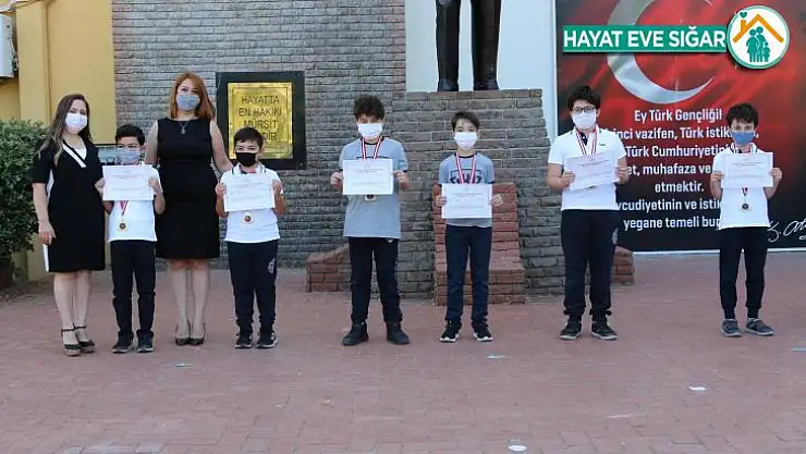 GKV Özel İlkokulu'nda başarılar ödüllendirildi
