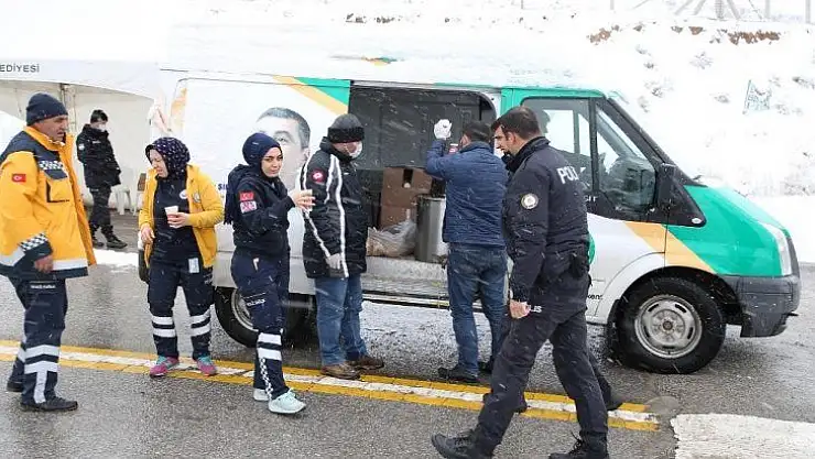 Gölbaşı Belediyesi koronayla mücadelede tedbiri elden bırakmıyor