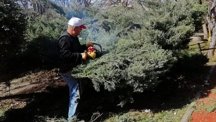 Gölbaşı'nda parklar bahara hazır