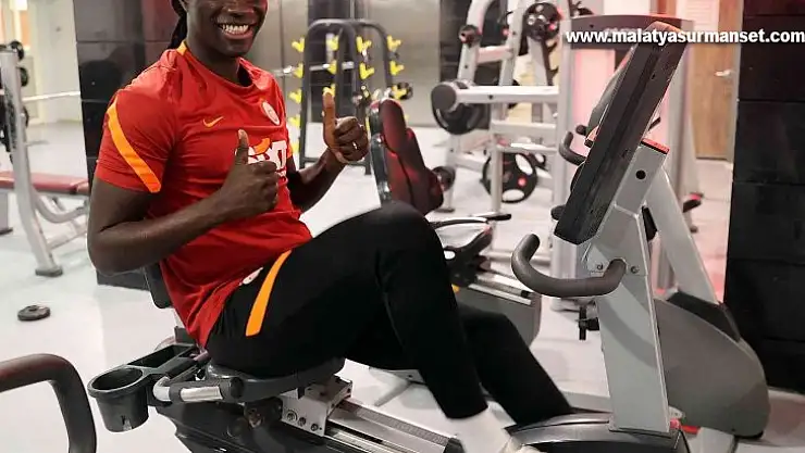Gomis ilk antrenmanına çıktı