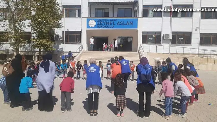 Gönüllü gençler hem eğlendi hem de eğlendirdi