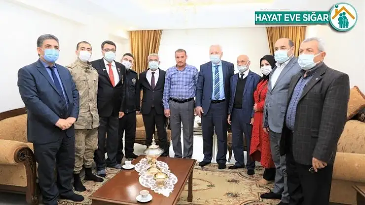 Güder'den şehit ailesine anlamlı ziyaret