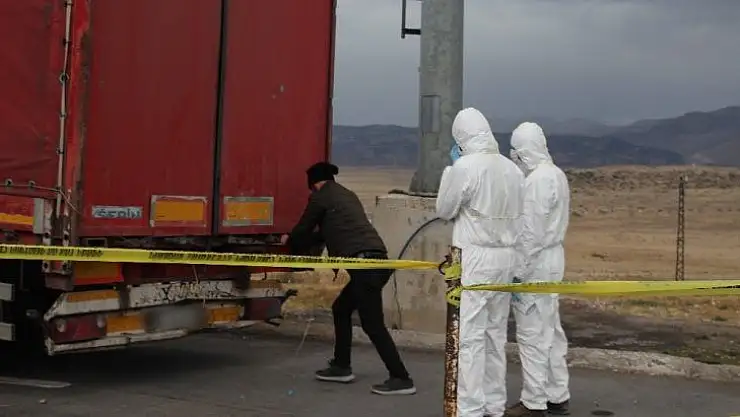 Gürbulak sınır kapısında 18,4 ton siyanür yakalandı