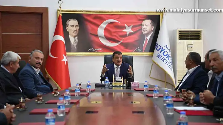 Gürkan, 'İlçelerimizin tamamına adil ve adaletli bir şekilde hizmet götürüyoruz'