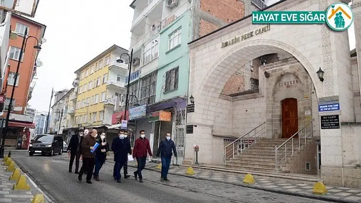 Gürkan, Akpınar'da incelemelerde bulundu