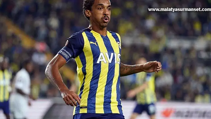 Gustavo ıslıklandı