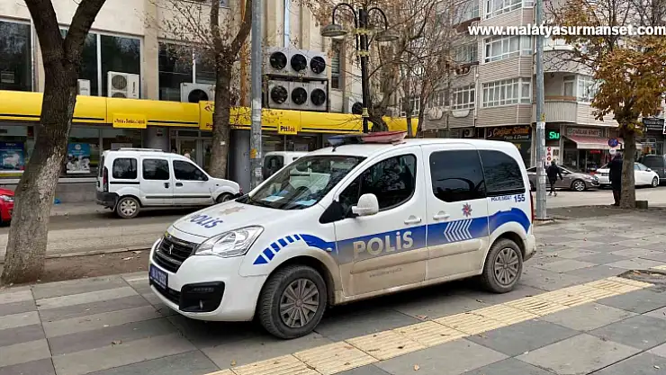 Güvenlik görevlisi 'İşe geç geldin' tartışmasında PTT şubesi şefini öldürdü