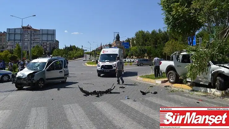 Hafif ticari araç ile kamyonet çarpıştı: 5 yaralı
