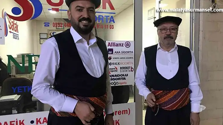 Haftanın bir günü yöresel kıyafetlerle müşterilerin karşısına çıkıyorlar