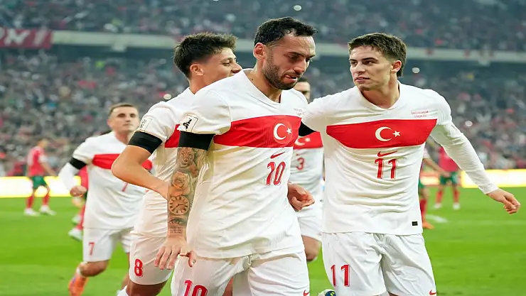 Hakan Çalhanoğlu İspanya Maçı Öncesi Kadrodan Çıkarıldı