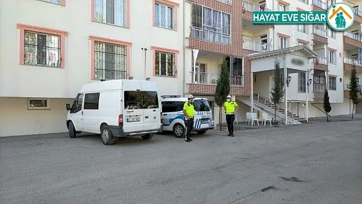 Hamile kadın evinde ölü bulundu