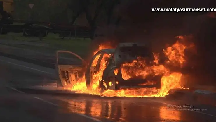 Haramidere E-5'te araç alev topuna döndü