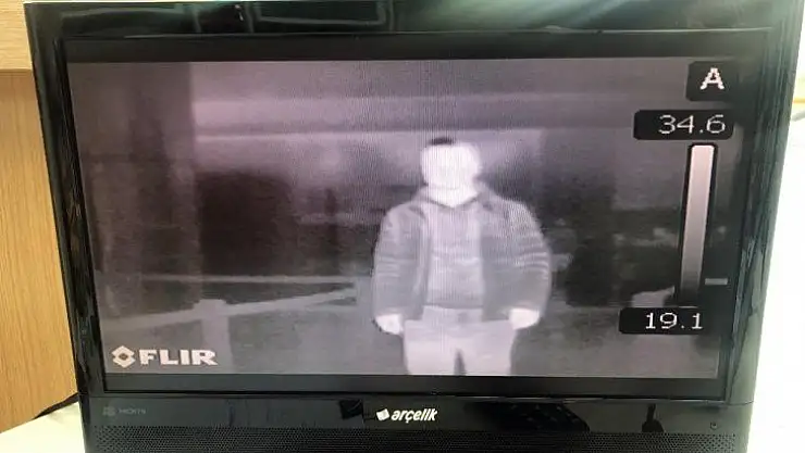 Havalanına gelen yolcular termal kamera ile böyle kontrol ediliyor