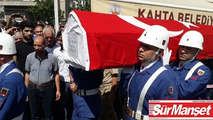 Hayatını kaybeden asker toprağa verildi