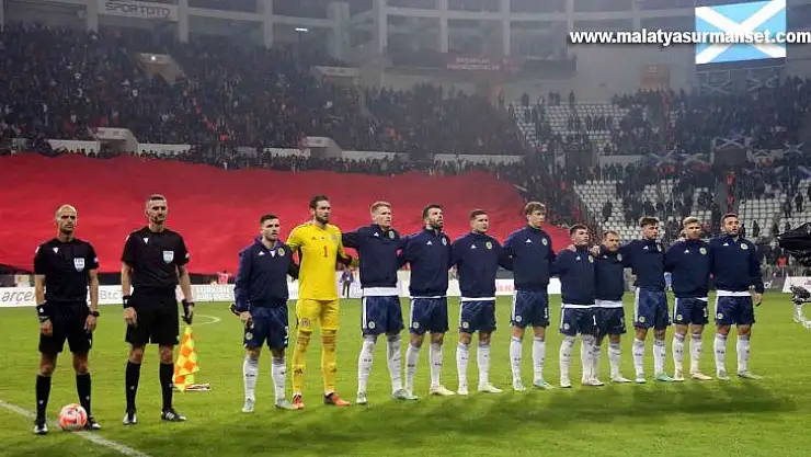 Hazırlık maçı: Türkiye: 0 - İskoçya: 0 (Maç devam ediyor)