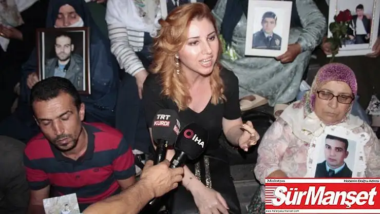 HDP il binası önünde eylem yapan annelere sanatçı Hülya Bozkaya'dan destek