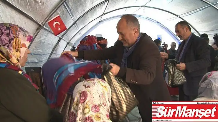 HDP önünde evlat nöbeti tutan ailelere bir destek de Trabzon'dan