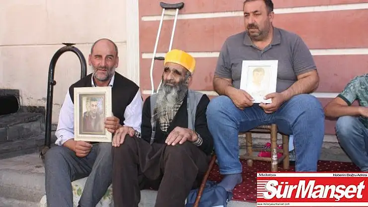 HDP önünde eylem yapan ailelere 85'lik deden destek ziyareti