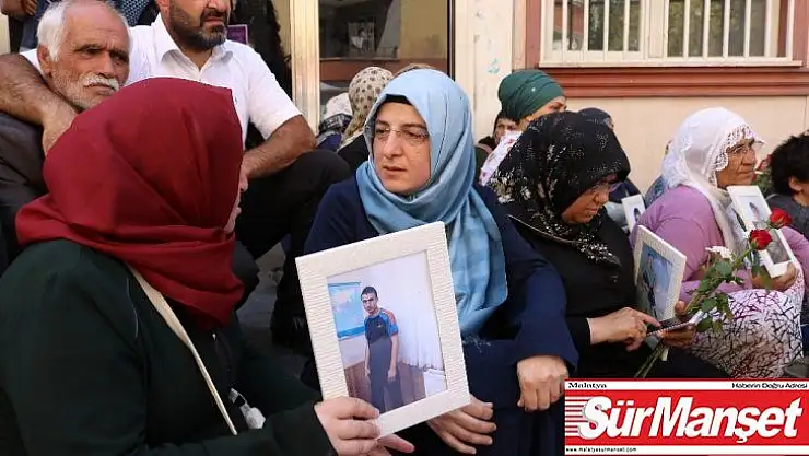 HDP önünde eylem yapan ailelere Varank ailesinden ziyaret