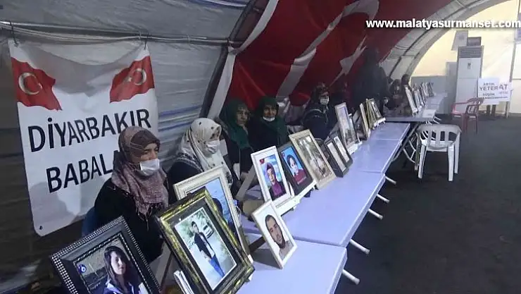 HDP önündeki ailelerin direnişi kararlılıkla sürüyor