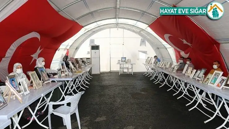 HDP önündeki ailelerin evlat nöbeti 321'inci gününde