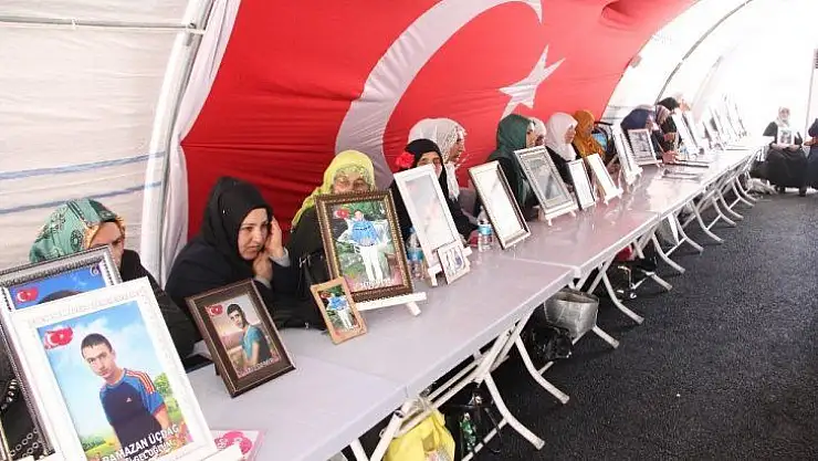 HDP önündeki ailelerin evlat nöbeti 185'inci gününde