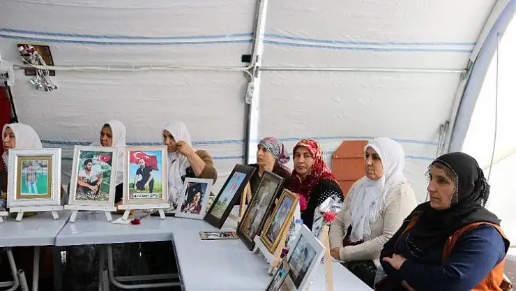 HDP önündeki ailelerin evlat nöbeti 191'inci gününde