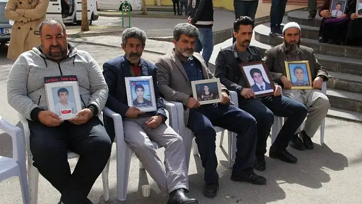 HDP önündeki ailelerin evlat nöbeti 192'nci gününde