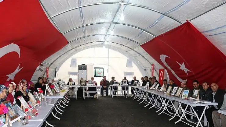 HDP önündeki ailelerin evlat nöbeti 196. gününde