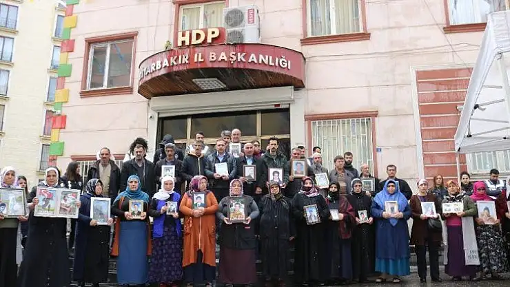 HDP önündeki ailelerin evlat nöbeti 197'nci gününde