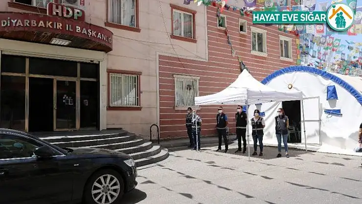 HDP önündeki ailelerin evlat nöbeti 282'nci gününde