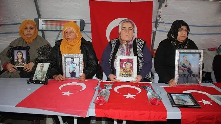 HDP önündeki ailelerin evlat nöbeti 92'nci gününde devam ediyor