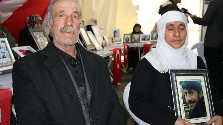 HDP önündeki evlat nöbetine 2 aile daha katıldı