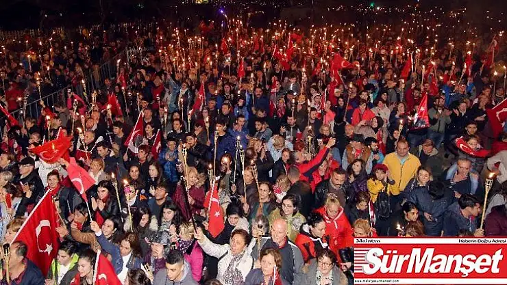 Hep birlikte Cumhuriyet coşkusu