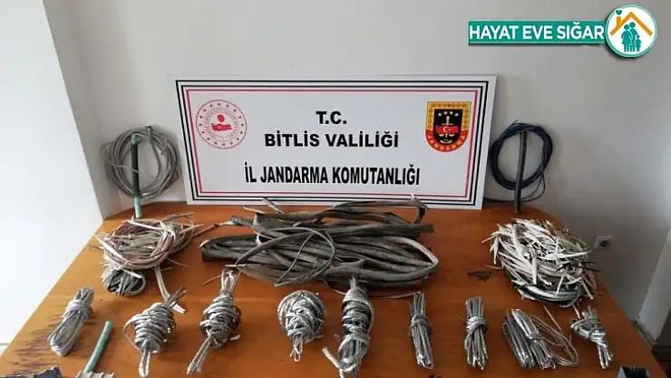 Hırsızlık şüphelisi 3 kişiye 3 bin 150'şer TL 'sokağa çıkma' cezası