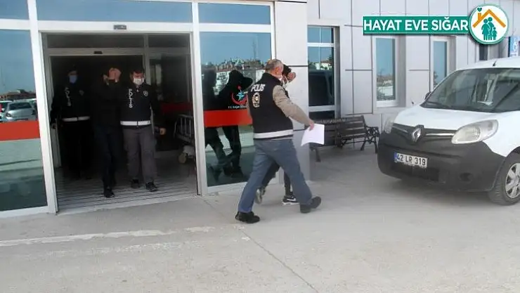 Hırsızlık zanlıları otobüste yakalandı