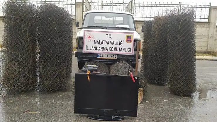 Hırsızlıktan 2 zanlı yakalandı