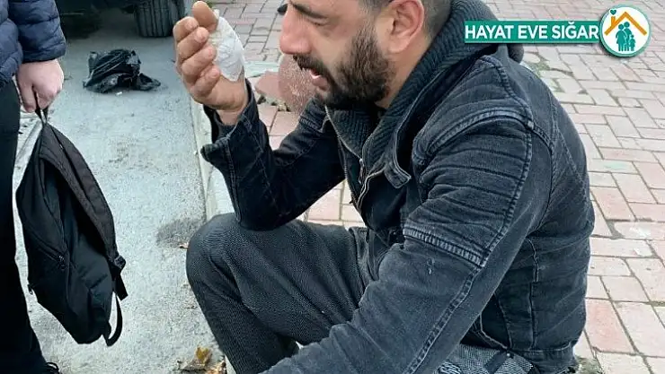 İBB zabıta ekipleri seyyar satıcıyı darp etti
