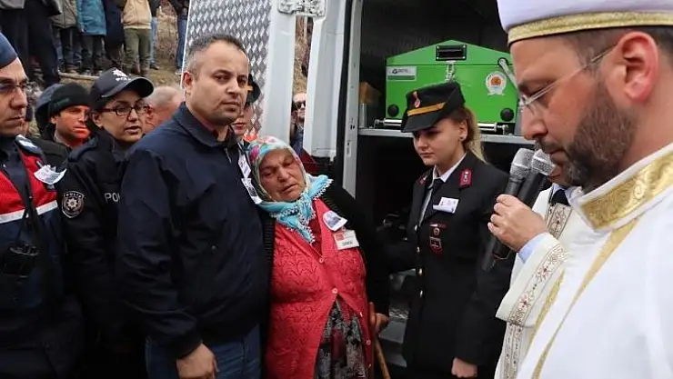 İdlib şehidi son yolculuğuna uğurlandı